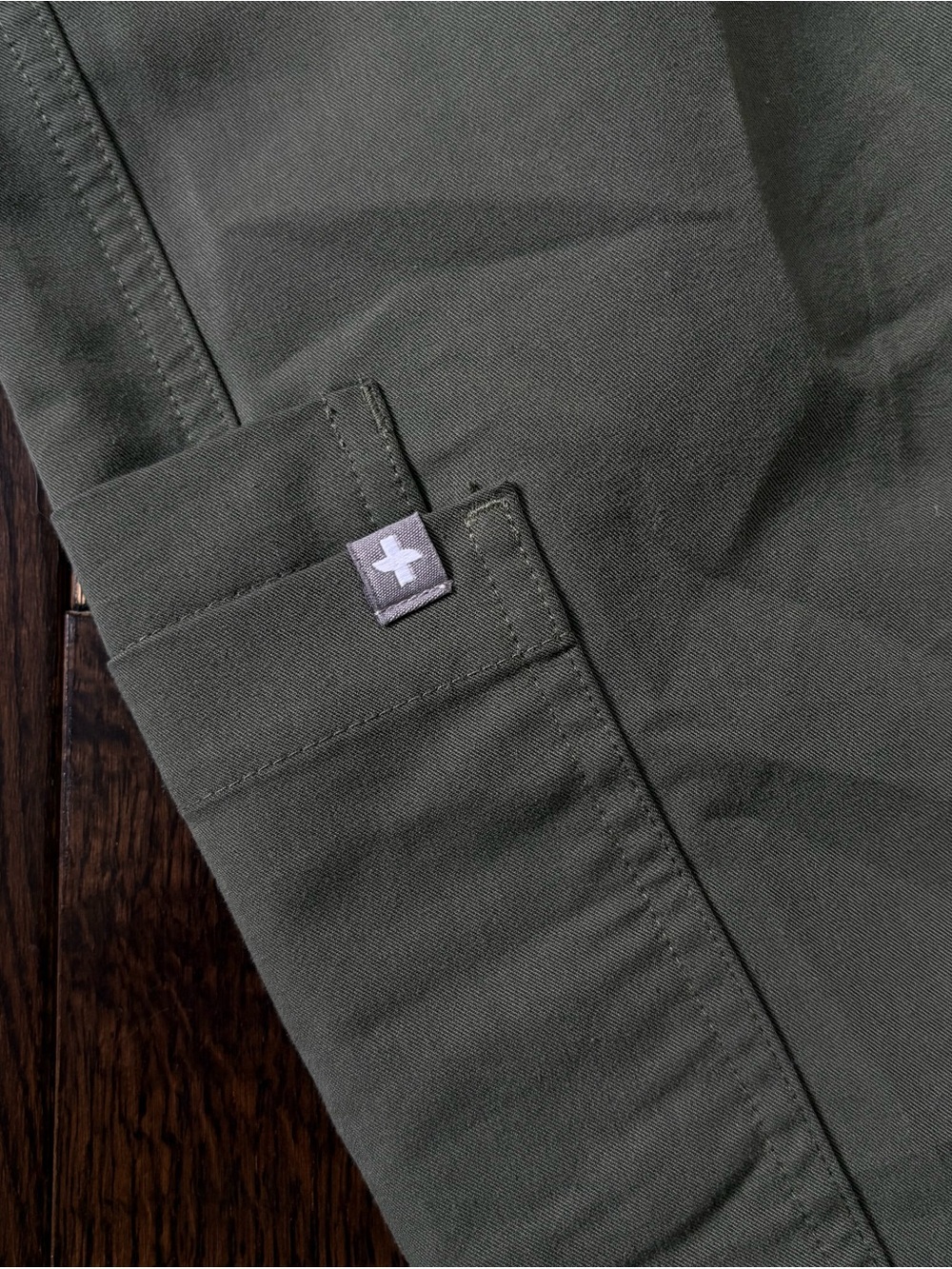 FIGS Scrub Cargo Pant size small - Picture 4 of 8